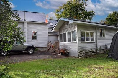 424 Main St, House attached with 4 bedrooms, 3 bathrooms and 4 parking in Winchester ON | Image 2