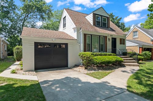 7244 N Kilpatrick Ave, Lincolnwood, IL, 60712-1604 | Card Image