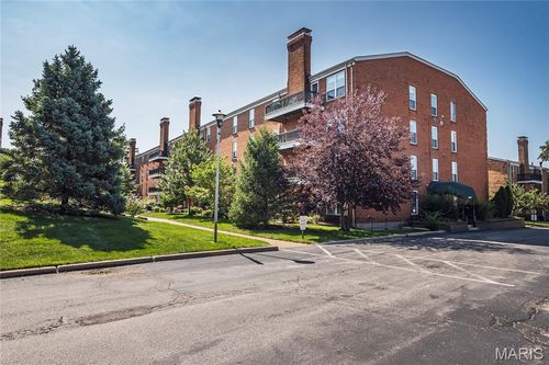 apt-14-10367 Oxford Hill Dr, Saint Louis, MO, 63146-5735 | Card Image
