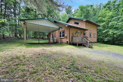 2310 Eagle Cv, AUBURN, PA, 17922-9415 | Card Image