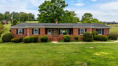 11 Avalon Ln, Lexington, VA, 24450-3407 | Card Image