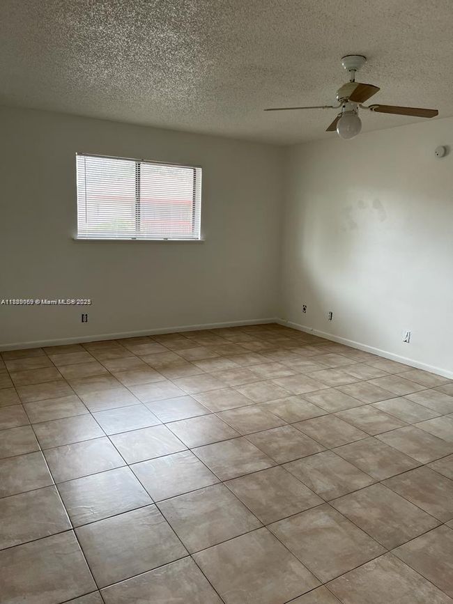 APT-5 - 4311 Nw 19 Th St, Condo with 1 bedrooms, 1 bathrooms and null parking in Lauderhill FL | Image 5