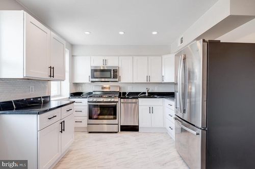 apt-201-2647 Birney Pl Se, WASHINGTON, DC, 20020-5937 | Card Image