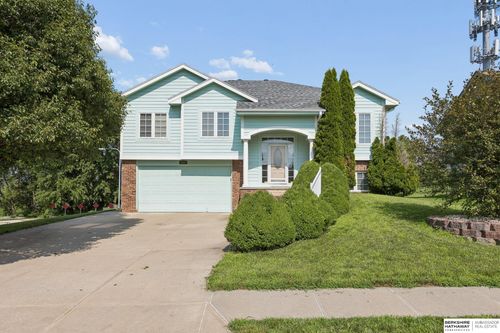 707 Tupelo Lane, Papillion, NE, 68133 | Card Image