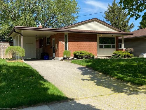 upper-194 River Rd E, Kitchener, ON, N2B2G8 | Card Image
