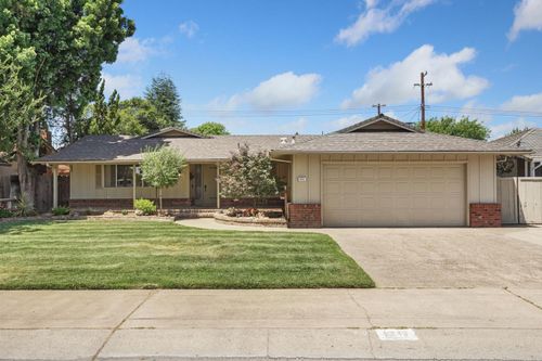 1711 W Tokay Street, Lodi, CA, 95242 | Card Image