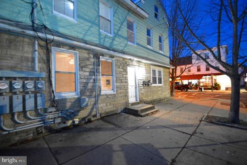 374 Farnsworth Ave, Bordentown, NJ, 08505-1759 | Card Image