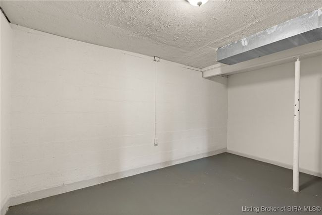 1110 W Helton Rd, Home with 3 bedrooms, 3 bathrooms and null parking in Scottsburg IN | Image 53