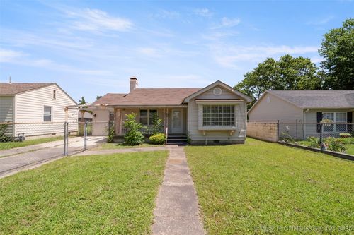 522 6th St, Claremore, OK, 74017-7602 | Card Image