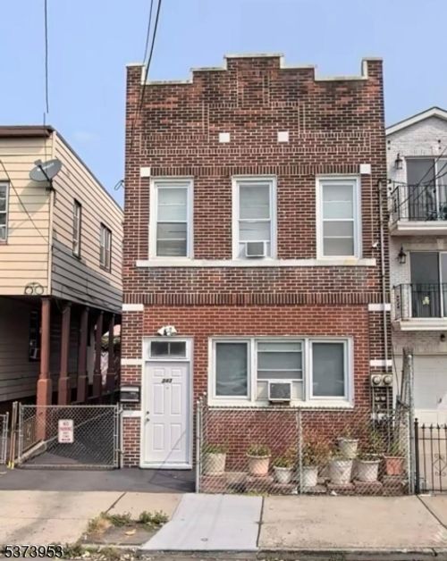 343 3rd Ave W, Newark, NJ, 07107-2322 | Card Image