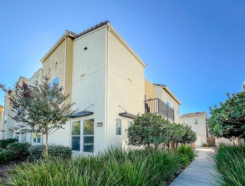 2492 Prosper Rd, Sacramento, CA, 95834-2100 | Card Image