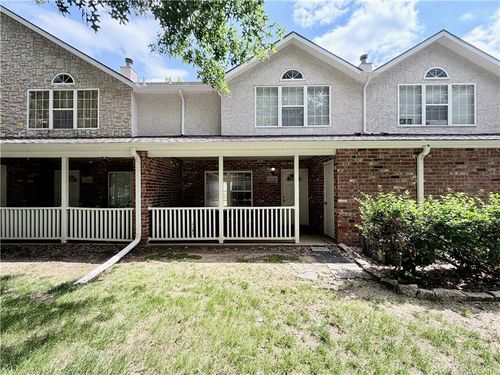 1539 E 120th St, Olathe, KS, 66061-9504 | Card Image