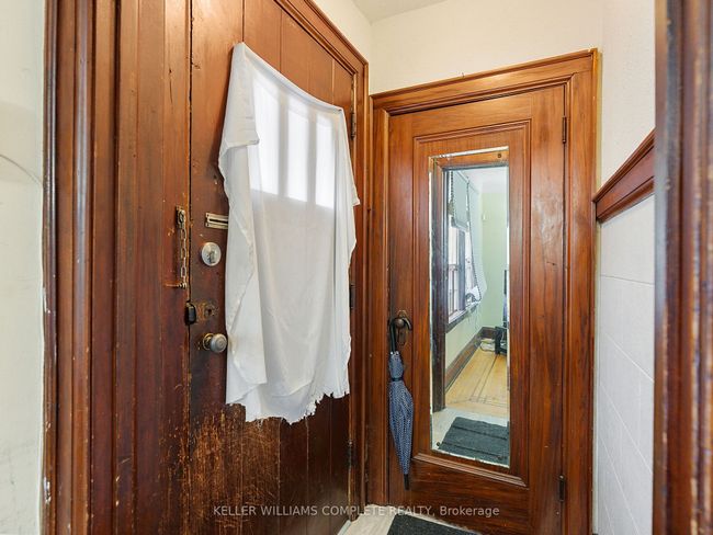 174 Park Row N, House other with 2 bedrooms, 2 bathrooms and null parking in Hamilton ON | Image 10