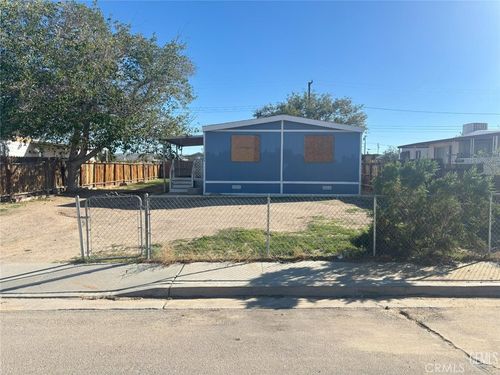 1405 W Saint George Ave, Ridgecrest, CA, 93555-4751 | Card Image