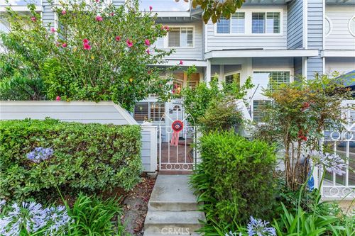 e-19110 Beachcrest Ln, Huntington Beach, CA, 92646 | Card Image