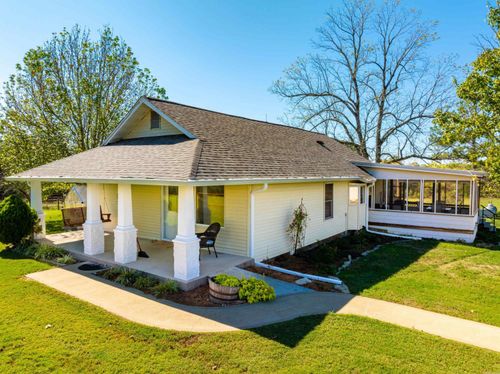1742 Flora Church Trl, Viola, AR, 72583-9792 | Card Image