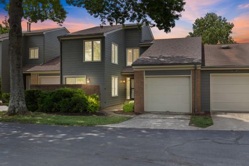 23-2140 Fort Harrods Drive, Lexington, KY, 40513 | Card Image
