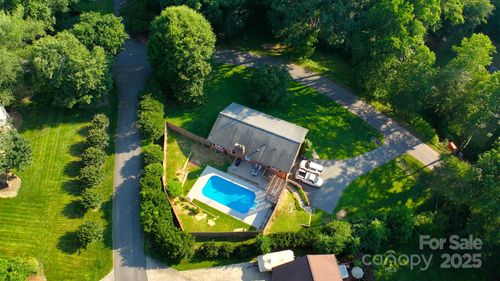 6108 Gold Creek Estate Dr, Hickory, NC, 28601-9431 | Card Image