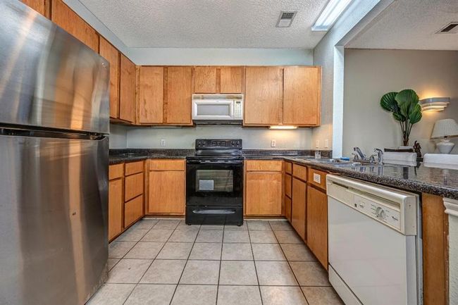 APT-2131 - 2200 Classen Blvd, Condo with 4 bedrooms, 4 bathrooms and null parking in Norman OK | Image 13