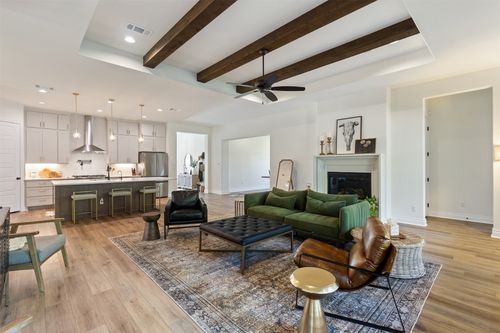 132 Darst Ln, Bastrop, TX, 78602-5408 | Card Image