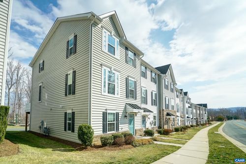 1145 Sunset Avenue Ext, CHARLOTTESVILLE, VA, 22903-7861 | Card Image
