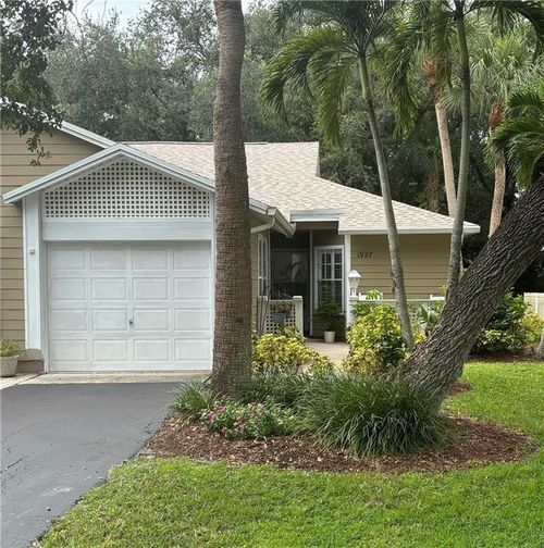 1927 Sixty Oaks Ln, Vero Beach, FL, 32966-1078 | Card Image