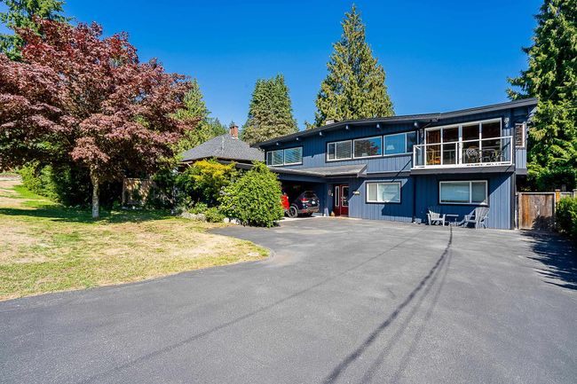 1372 Lennox Street, House other with 5 bedrooms, 3 bathrooms and 5 parking in North Vancouver BC | Image 2
