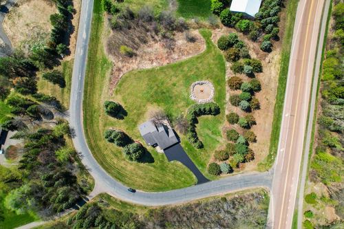 9820 Deerbrook Dr, Chanhassen, MN, 55317-8549 | Card Image