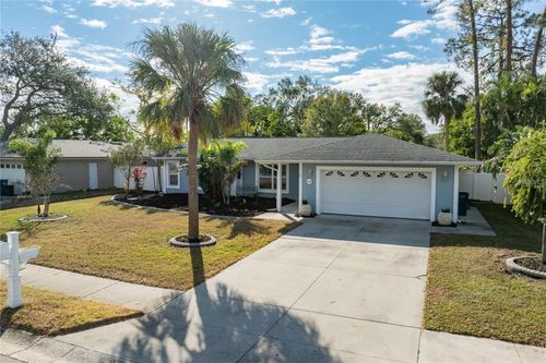 1010 Southern Pine Ln, SARASOTA, FL, 34243-1747 | Card Image