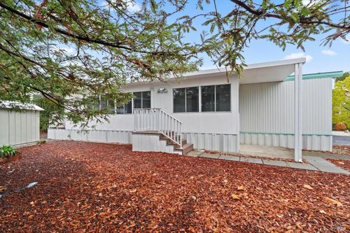 238 7 Flags, Sonoma, CA, 95476 | Card Image