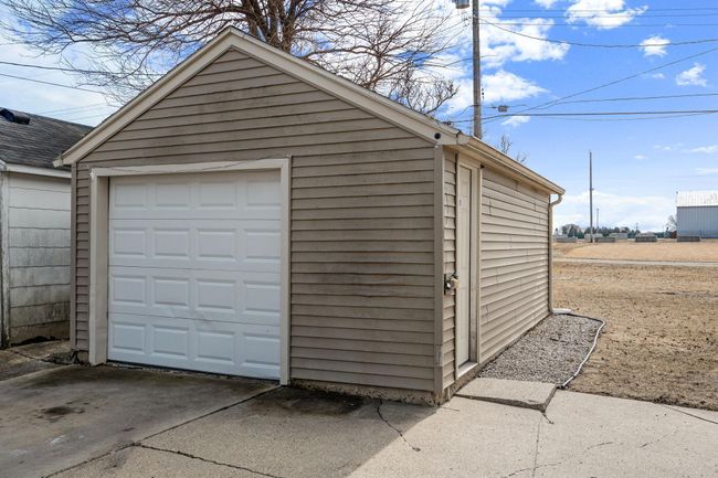 23-web-or-mls-221-e-park-st.jpg | Image 24