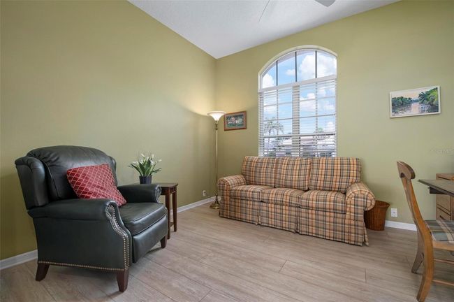 Den | Image 10