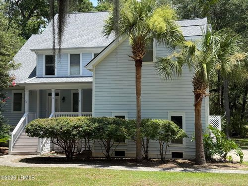 16 Tuscarora Ave, Beaufort, SC, 29907-1139 | Card Image