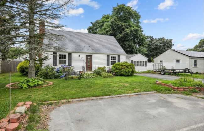 525 Buttonwoods Ave, House other with 3 bedrooms, 2 bathrooms and 5 parking in Warwick RI | Image 32