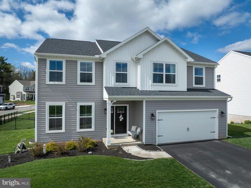 148 Thornwood Ln, BELLEFONTE, PA, 16823-8025 | Card Image