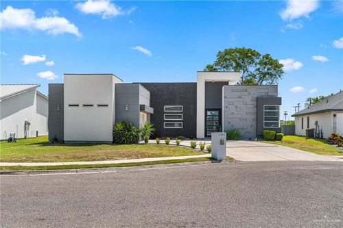 1102 Flamingo Ave, Mission, TX, 78572-4674 | Card Image