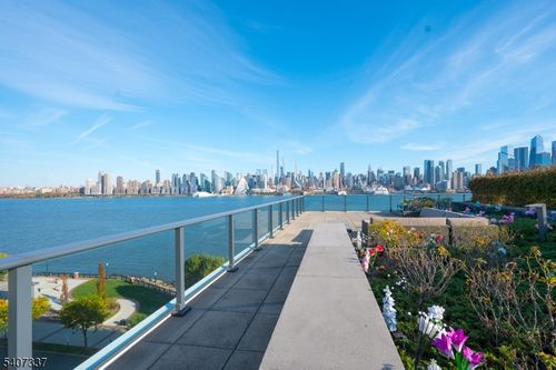 705-1200 Avenue At Port Imperial, Weehawken, NJ, 07086-5504 | Card Image