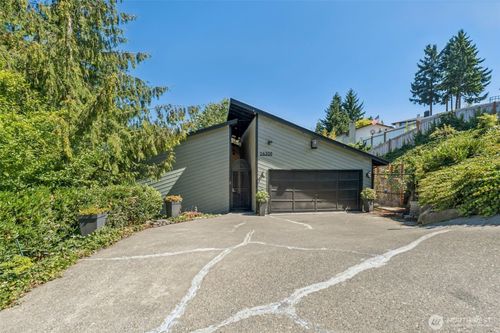 26308 42nd Ave S, Kent, WA, 98032-7177 | Card Image