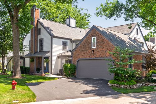 87 Whittington Crse, St. Charles, IL, 60174-1433 | Card Image
