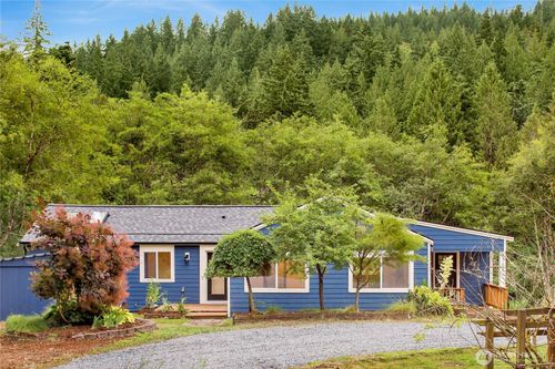 1758 Old Samish Rd, Bellingham, WA, 98229-4393 | Card Image