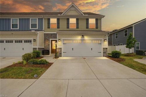 531 Eldridge Ln, Chesapeake, VA, 23323-6448 | Card Image