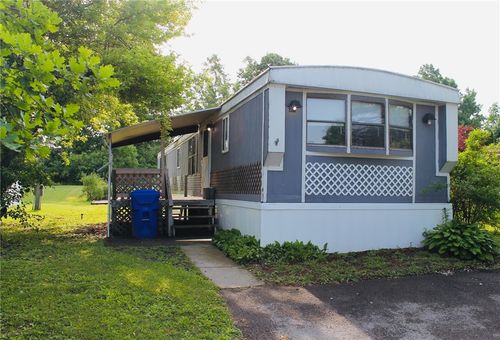 326 Oak Tree Dr, Canandaigua, NY, 14424-9579 | Card Image