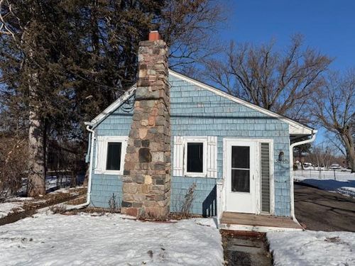 5340 Main St E, Maple Plain, MN, 55359-9696 | Card Image