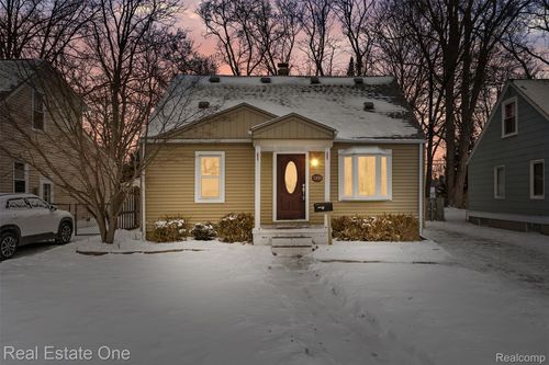 1205 Donald Ave, Royal Oak, MI, 48073-2090 | Card Image