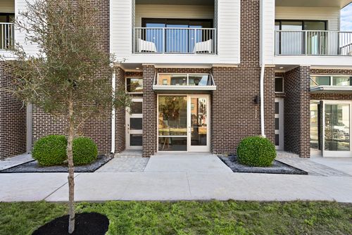 3824 Berkman Dr, Austin, TX, 78723-4496 | Card Image