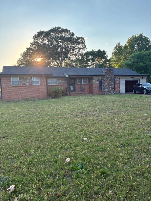 4995 Horn Lake Rd, Memphis, TN, 38109-6637 | Card Image