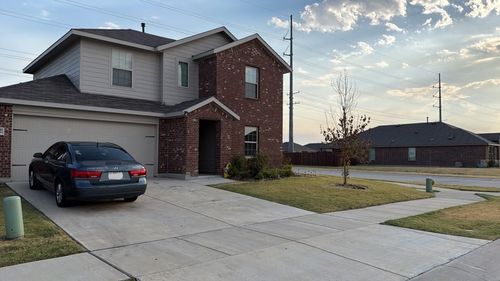 1602 Skyline Dr, Denton, TX, 76207-4586 | Card Image