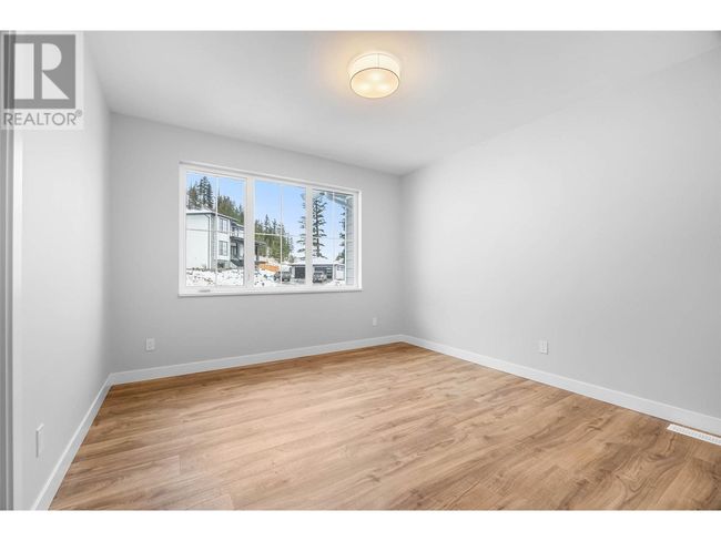 17 - 3100 Kicking Horse Dr, House other with 7 bedrooms, 6 bathrooms and 7 parking in Kamloops BC | Image 36