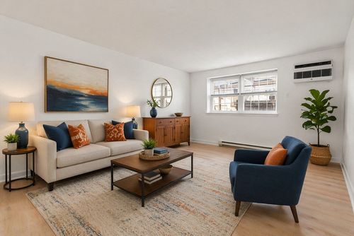 apt-5-881 Main St, Walpole, MA, 02081-2929 | Card Image