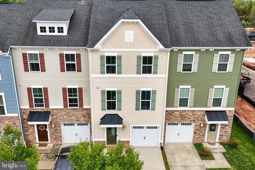 10757 Hinton Way, MANASSAS, VA, 20112-5897 | Card Image